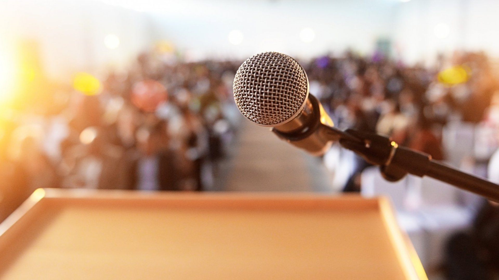 Cara Public Speaking Yang Baik dan Lancar