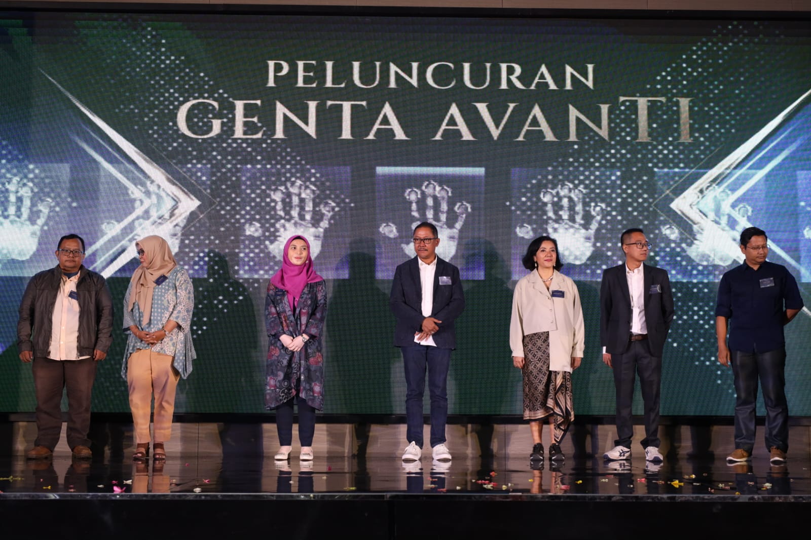 Kebersamaan Generasi Alumni Teknik Industri Itb Di Malam Penganugerahan 